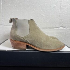 Frye Carson Beige Suede Chelsea Ankle Fashion Boots Pull On Women's Size 7 M